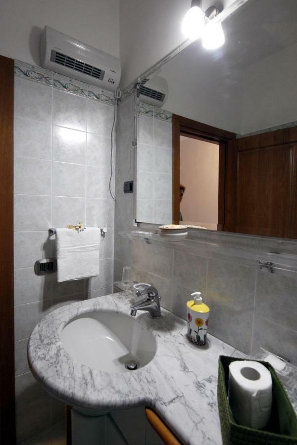 Residenza D'Epoca B&B Celeste Caserta Kültér fotó